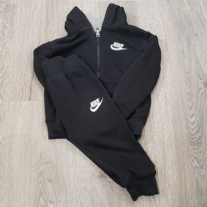 Nike Sweatsuit